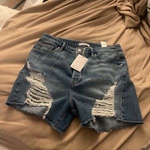 Good American shorts